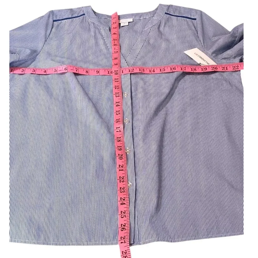 NEW LIZ CLAIBORNE Cotton Blouse Top LG V-Neck Short Flutter Sleeves Blue Crochet